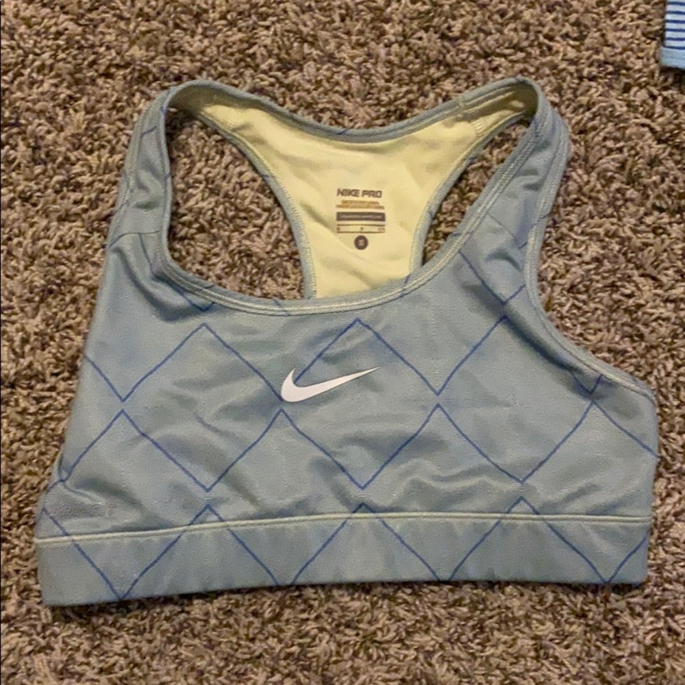 Nike Pro Sports Bra